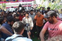Celebs Pay Homage to Taraka Ratna